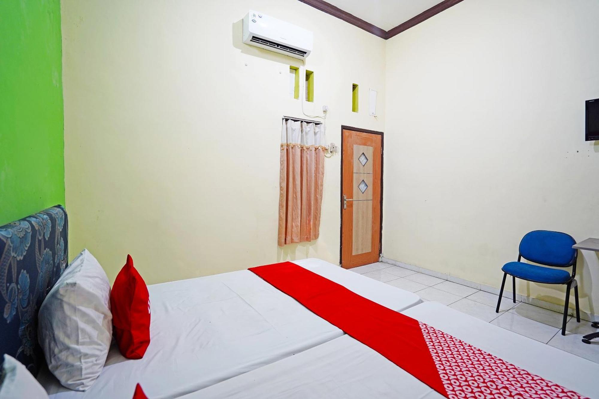 Oyo 91583 D'Cost Green Syariah Brebek エクステリア 写真